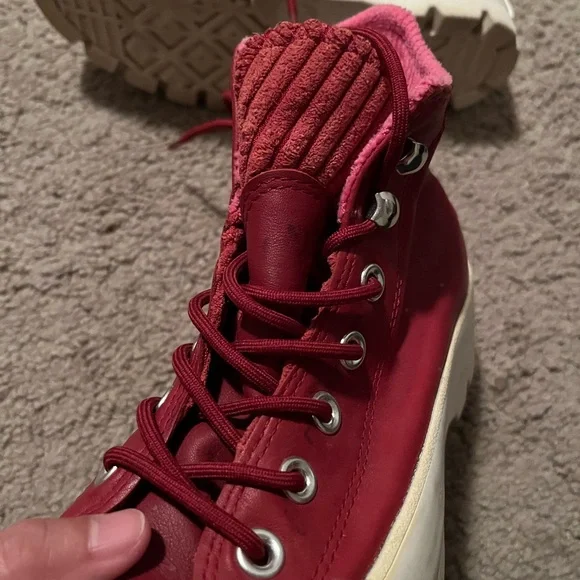 Converse Chuck Taylor All Star Lugged Winter High Leather (Size 6 US Women) - Picture 5 of 10